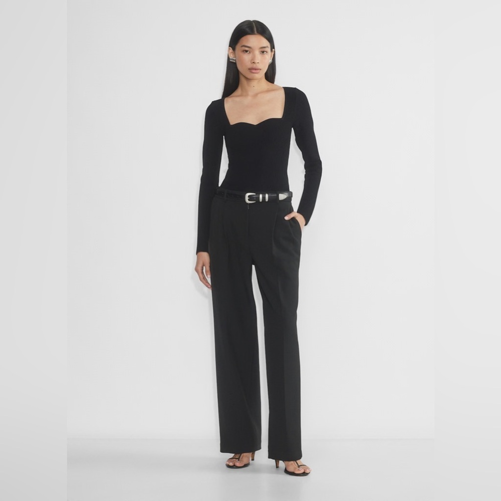 Aritzia Babaton Sculpt Knit Sweetheart Longsleeve - Large - Black
